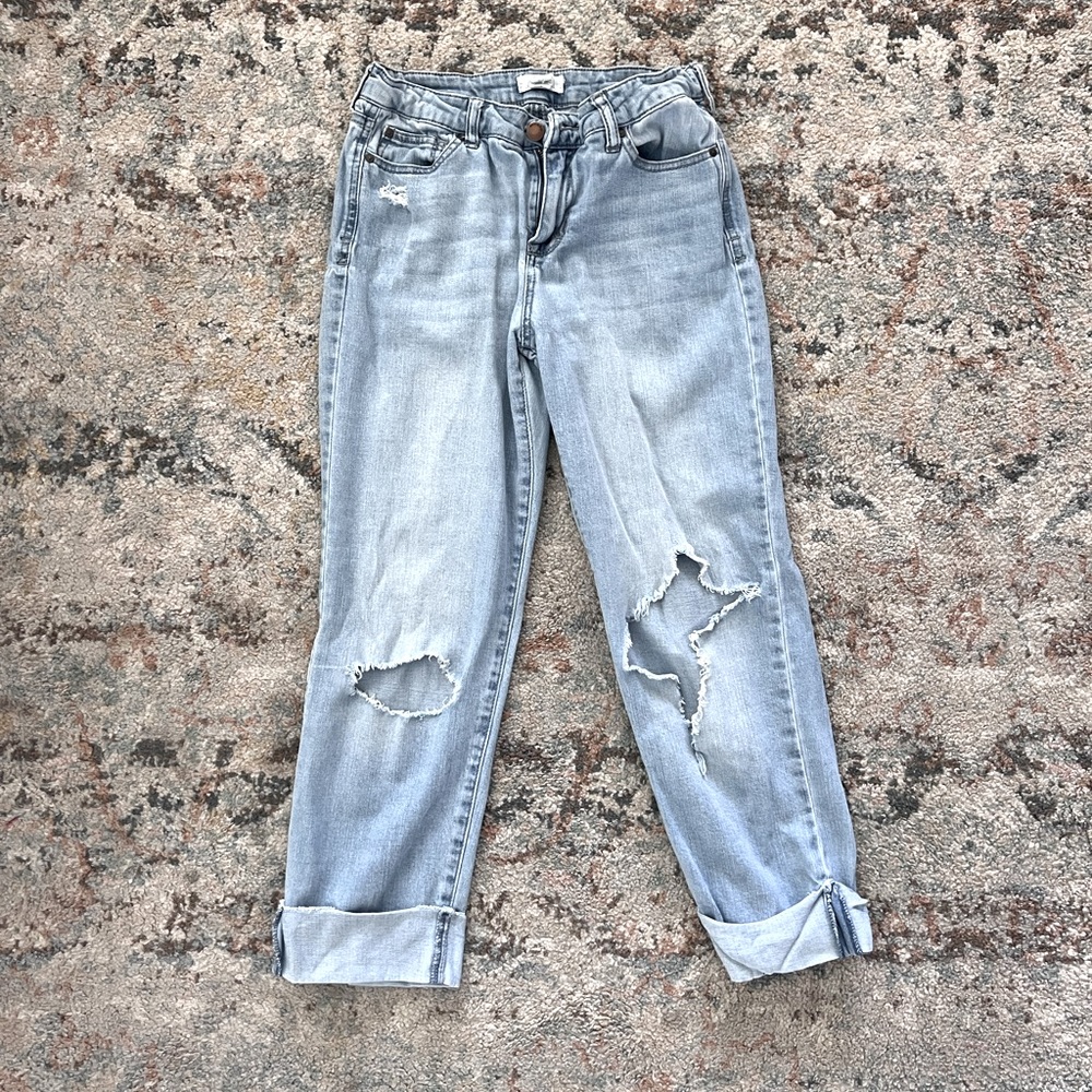 Ivy & Main cute & comfy boyfriend jeans